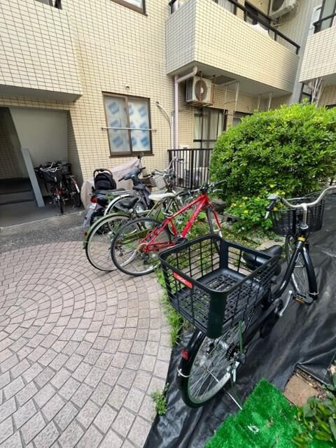 フラット三輪の設備