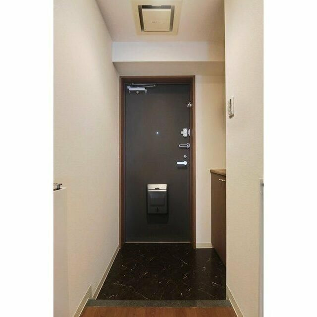 パークレジデンス市川の玄関