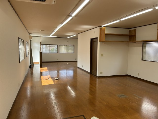 中央３丁目テナントの内装