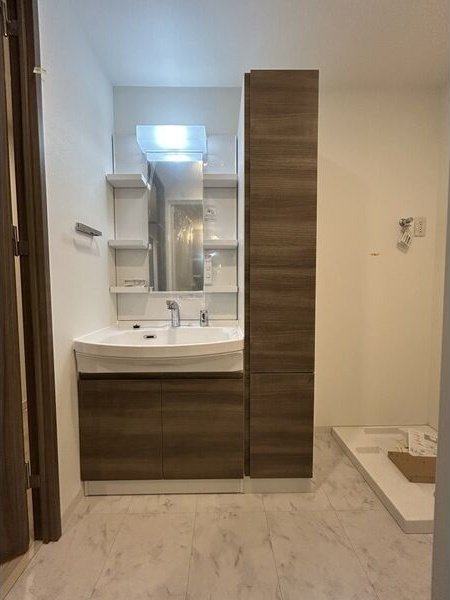 S-RESIDENCE神沢affordの洗面所