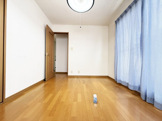 薊野東町T戸建ての洋室