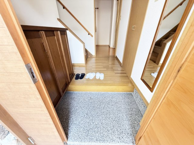 薊野東町T戸建ての玄関