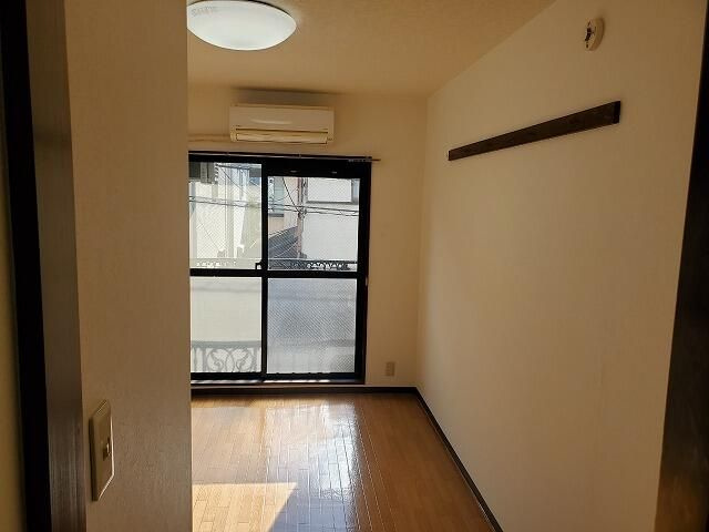 メゾン市川の居間・リビング