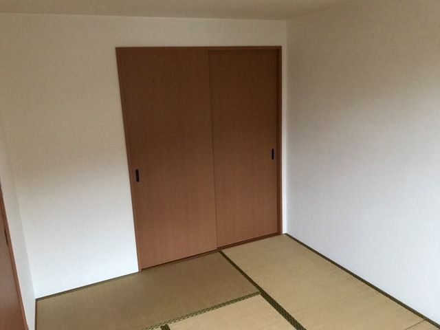グリーンヒル弐番館の和室