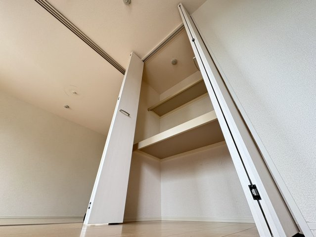 アゼリアヒルズの収納|高崎、前橋のお部屋探しはエンドスケープまで！お客様の理想お聞かせ下さい♪