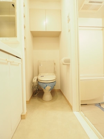 新品家具付きマンション大森北10(KaGood東京)のトイレ