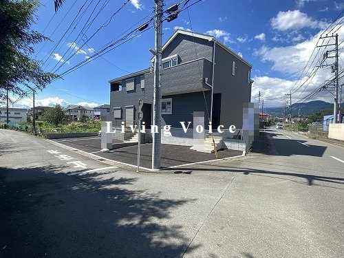 【仲介手数料０円】秦野市羽根第1　新築一戸建て　全3棟の前面道路含む現地写真|秦野市羽根第1　新築一戸建て　全3棟