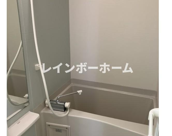 レオ伍捨壱番館の浴室