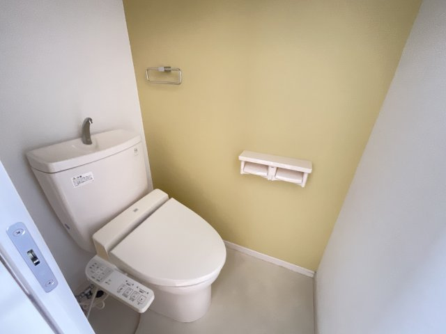 【トイレ】 | スマイルⅠ番館 | 落ち着いた色調のトイレです