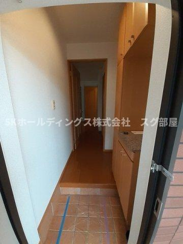 グレイスフルＢの玄関