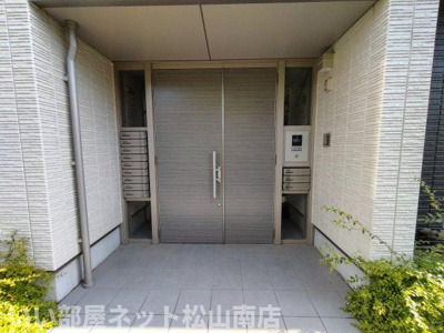 【エントランス】 | レフィナード桑原