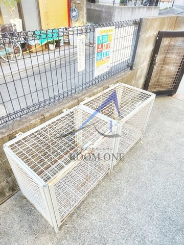 ラフェンテ のその他共用部分|敷地内ゴミ置き場です。