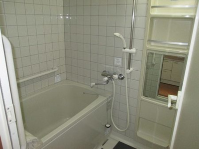 【浴室】 | サニーヒルズ和光 | 別のお部屋の写真です。