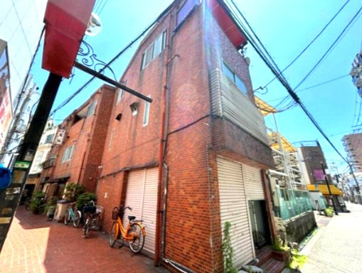 赤レンガ通り西側