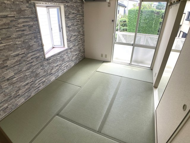 フレグランス南五葉の内装|和室の壁紙がお洒落なアクセントクロス