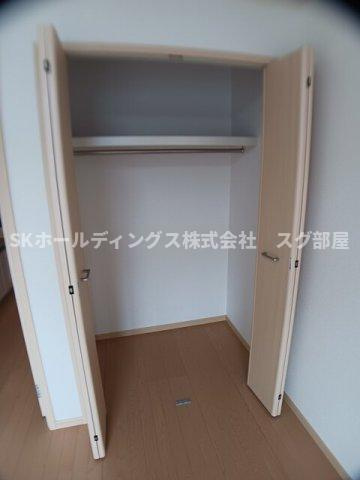 グランシャリオ　ジュモーの収納