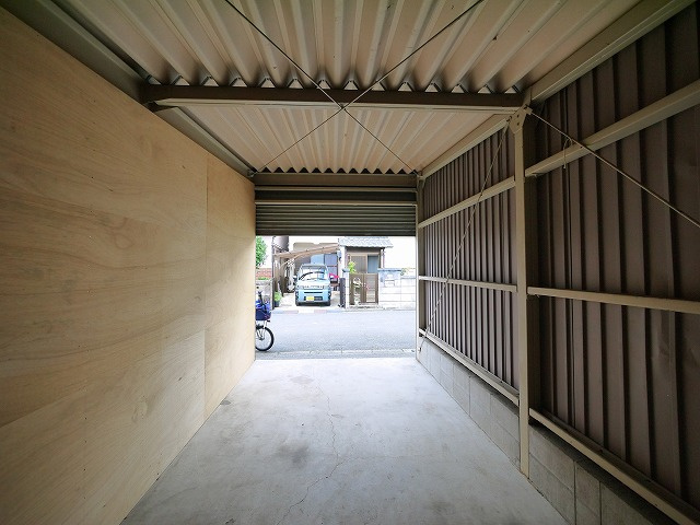 堀田ガレージ