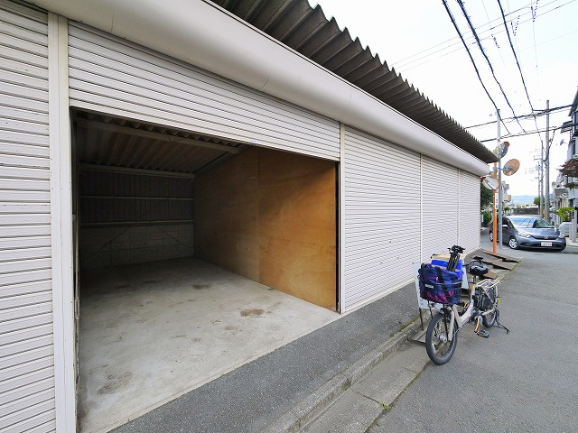 堀田ガレージ