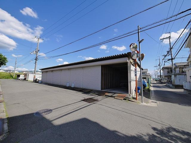 堀田ガレージ
