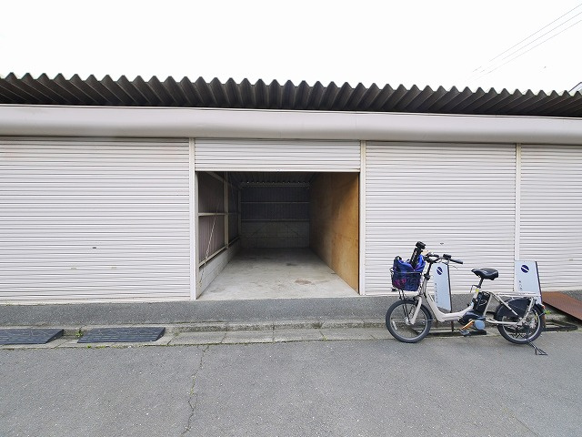 堀田ガレージ