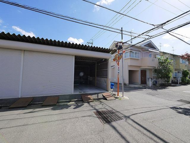 堀田ガレージ