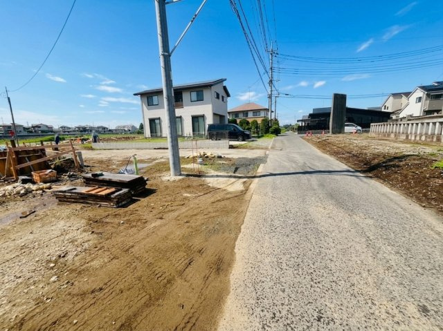 【Cradle Garden】　結城市結城　第４６　全3邸の前面道路含む現地写真|〇前面道路〇
東側約6m
2026年7月撮影