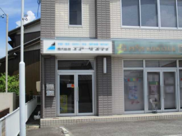 刈谷市一ツ木町貸店舗・事務所のエントランス