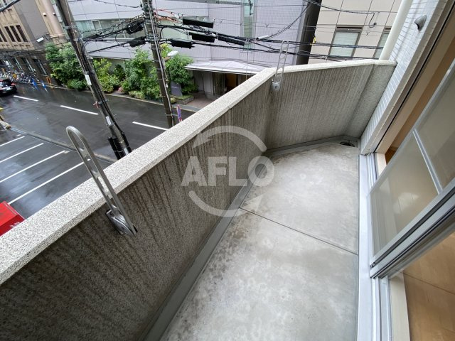 クレグラン北梅田のバルコニー|クレグラン北梅田　バルコニー