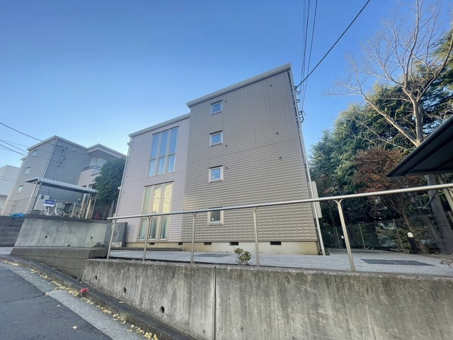 サンシャイン日吉Ⅱのエントランス|耐震耐火構造の旭化成ヘーベルメゾン