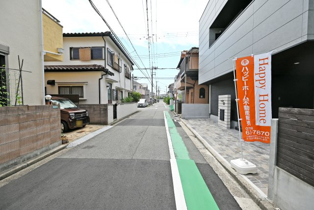 西宮市南甲子園2丁目新築一戸建て｜4LDK＋駐車2台可（制限有）の前面道路含む現地写真|前面道路は4.6ｍ公道です。