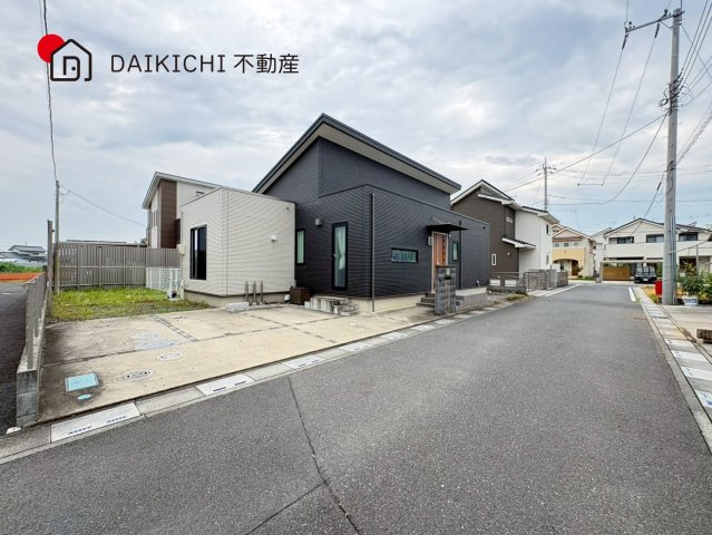 【前面道路含む現地写真】 | 加須市琴寄　中古戸建