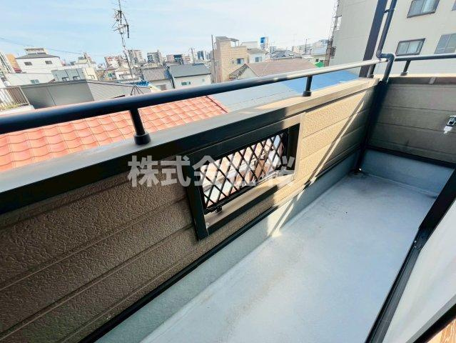 淀川区塚本５丁目　中古戸建のバルコニー|バルコニーがあります