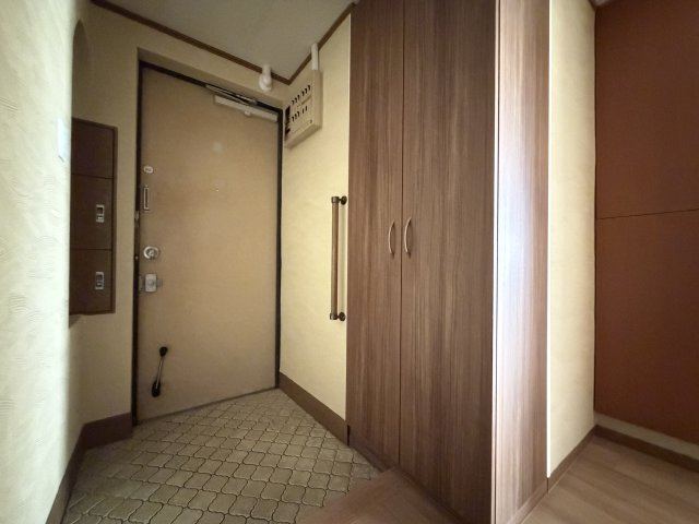 荘苑南伏見の玄関