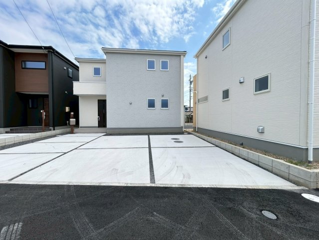 リーブルガーデン　一宮市第3小赤見　全3区画分譲の駐車場|■駐車場　■ヤマダ不動産　株式会社リライフ　
■夢のマイホーム購入をフルサポートします！