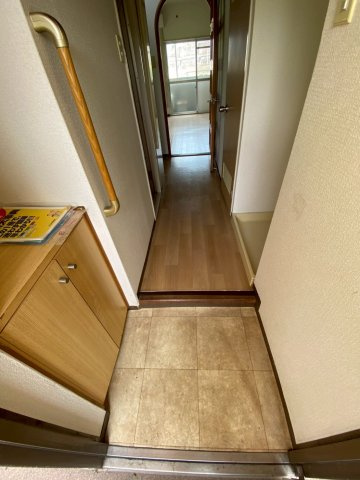 折尾ハイツの玄関