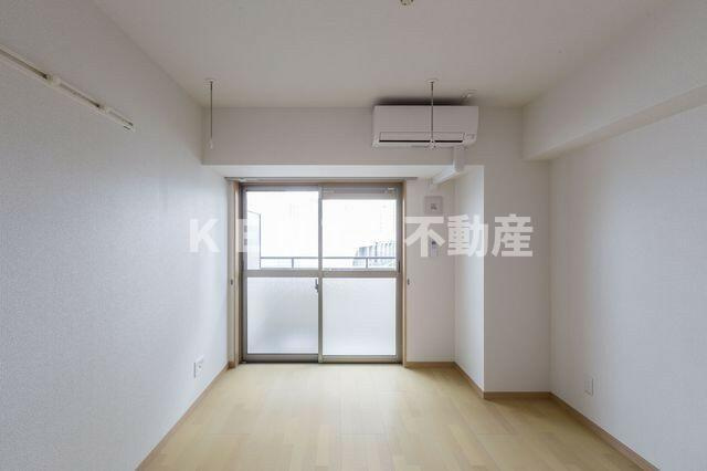 【居間・リビング】 | ベルガモット梅屋敷 | ゆったり過ごせる居間です