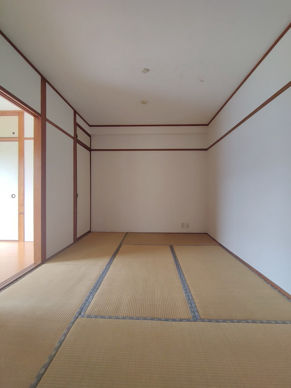 ケイズプレイス中の原4棟の和室