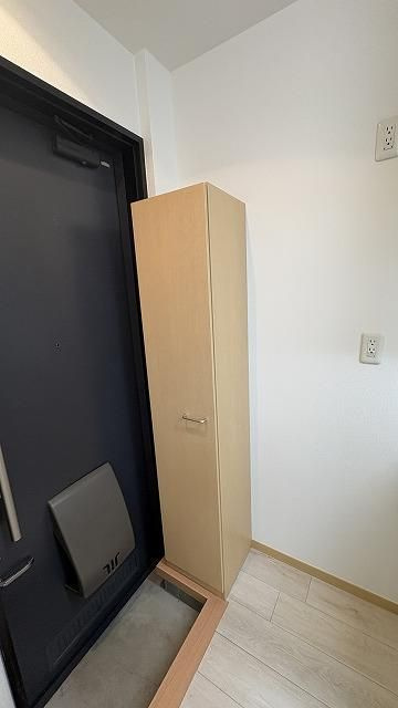ハイツタムラの玄関