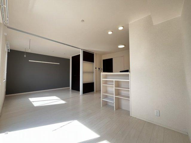 レオニール　Ａの居間・リビング|他社様掲載物件もまとめてご紹介、ご案内可能です(^^)/