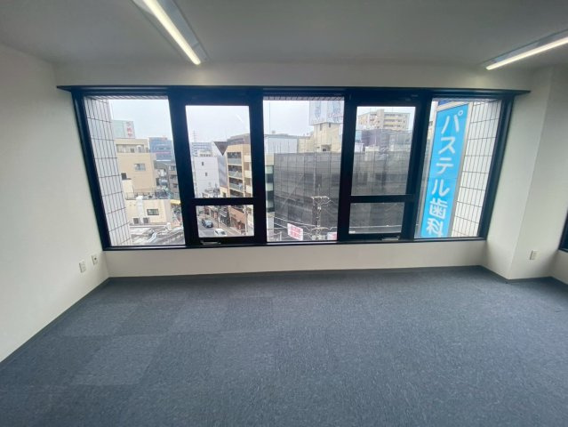 木村建設工業ビルの和室