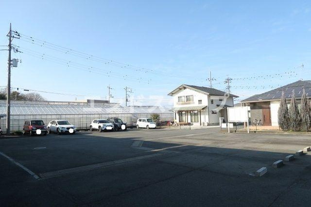 エスポワールＢの駐車場|高崎、前橋のお部屋探しはエンドスケープまで！お客様の理想お聞かせ下さい♪