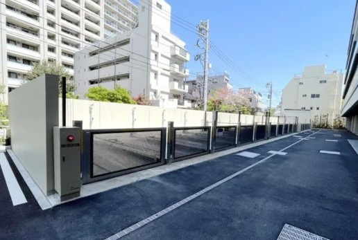 ザ・ケンジントン・レジデンスときわ台の駐車場