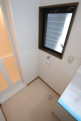 【設備】 | 中野町戸建 | 室内洗濯機置場