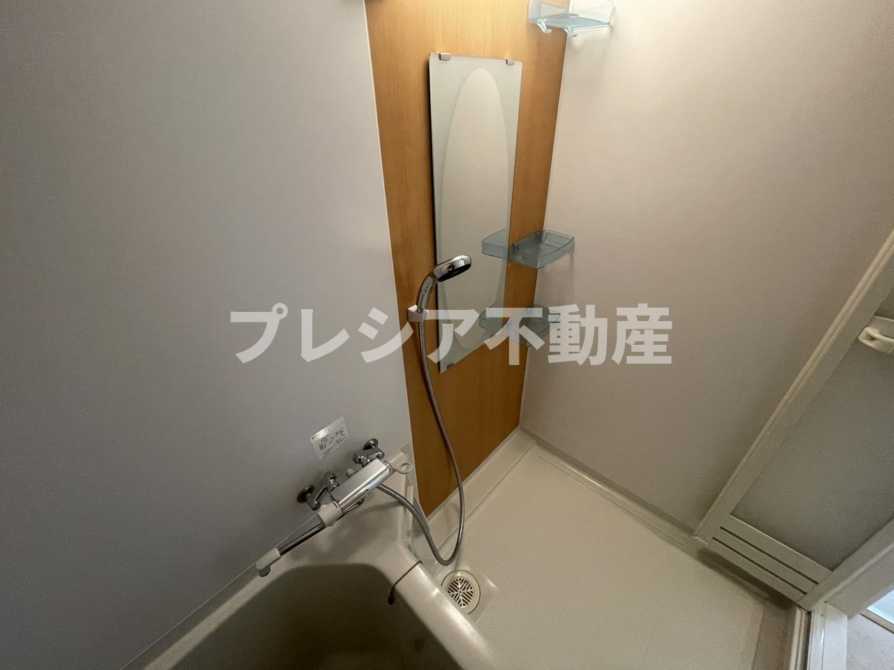 セレニテ甲子園Ⅰの浴室
