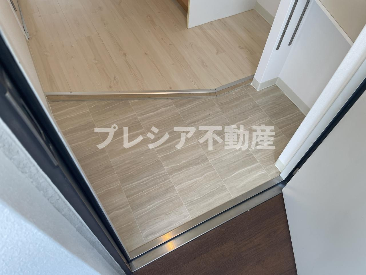 セレニテ甲子園Ⅰの玄関