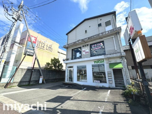 岡田マンションの外観