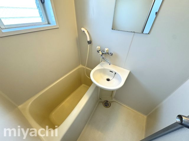 岡田マンションの浴室
