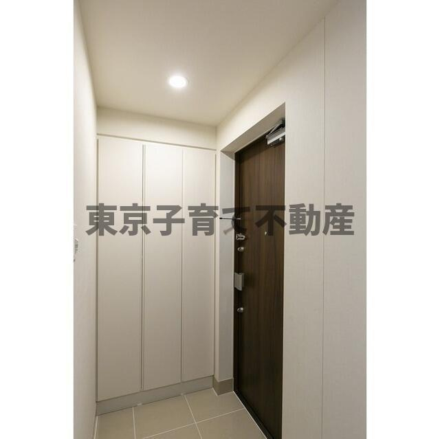シェフルール新御徒町Ⅰの玄関