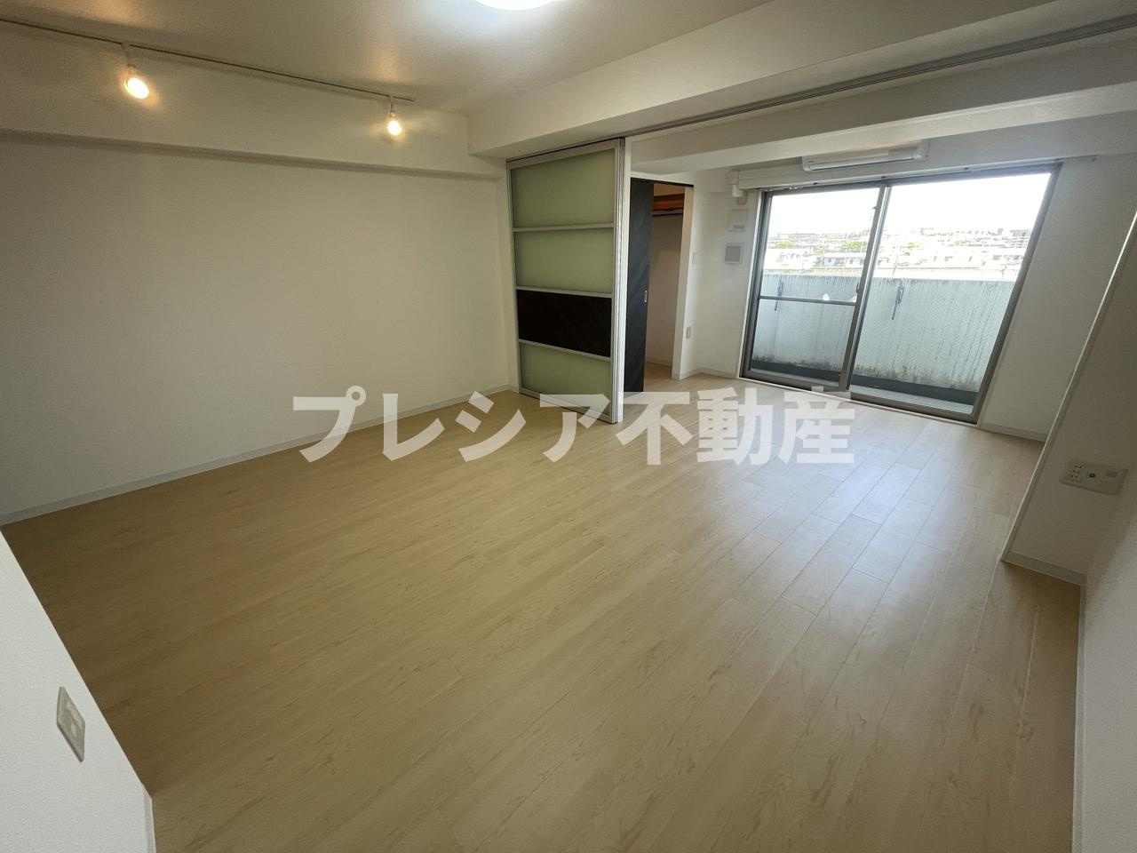 セレニテ甲子園Ⅰの居間・リビング