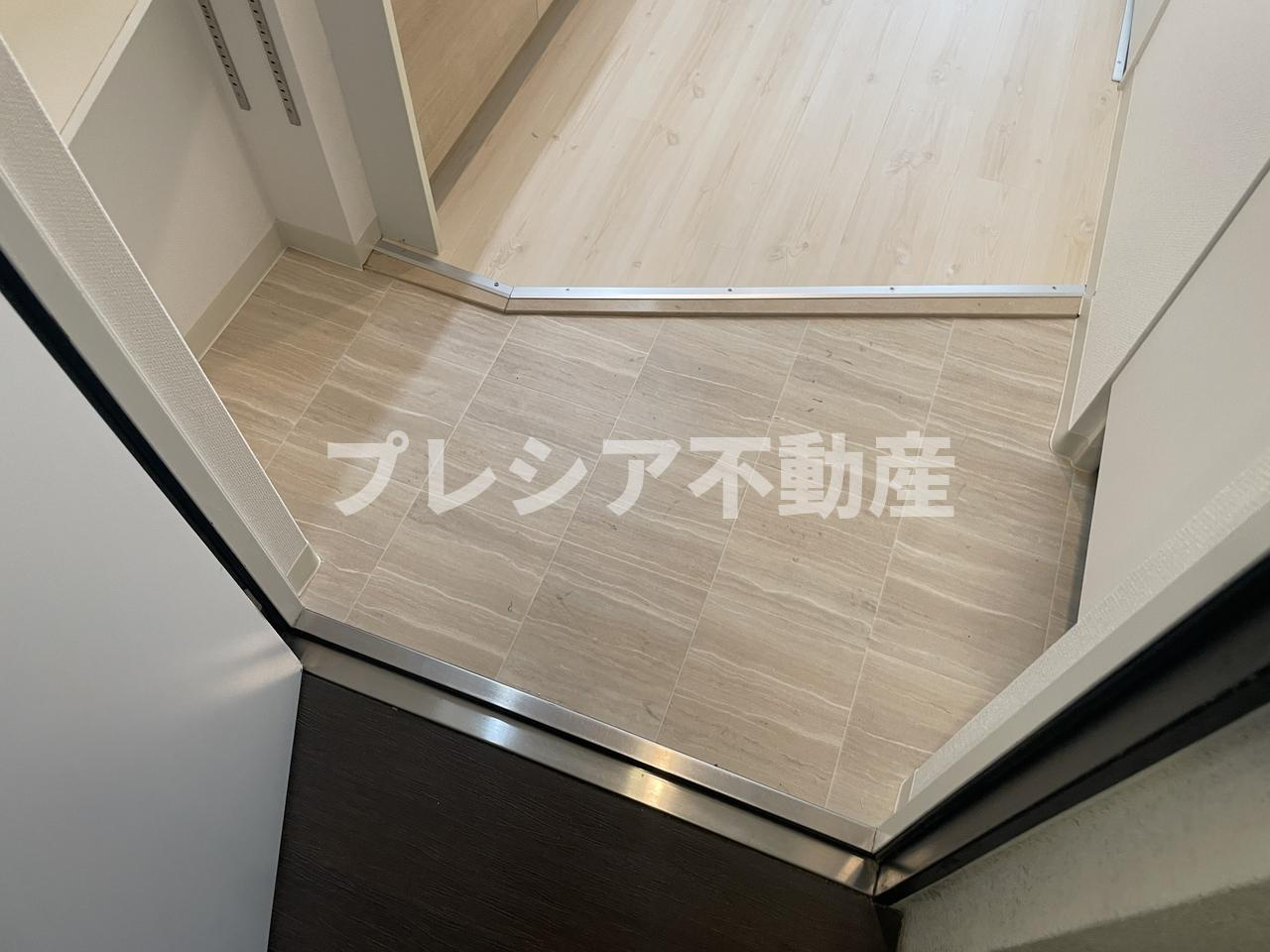 セレニテ甲子園Ⅱの玄関